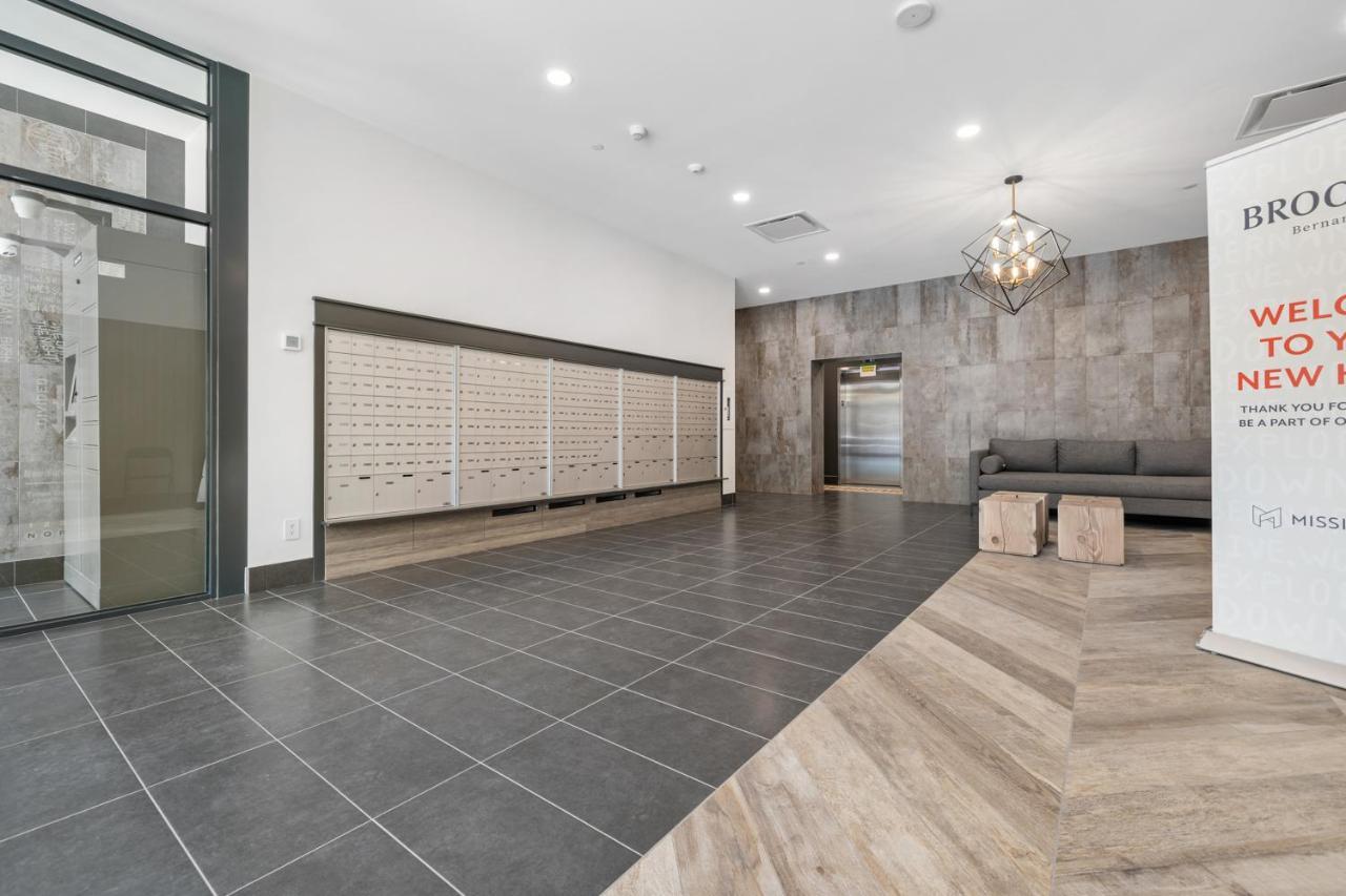 Brand New Luxury Downtown Near The Beach #13 Kelowna Exterior foto